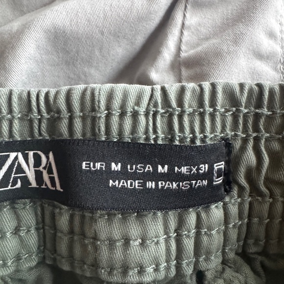 ZARA men’s joggers Medium 3-pack - Green, Beige, and Gray - Picture 3 of 3
